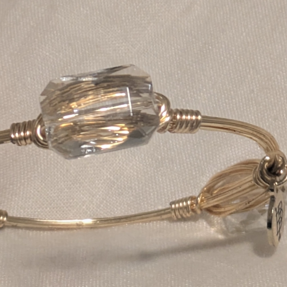 NWOT Gold Bangle With Clear Acrylic